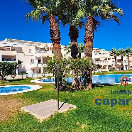 Hébergement de vacances Marina Del Faro Duplex En Urbanizacion Con Piscina Garrucha